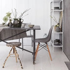 Set di 2 sedie Eiffel di design in plastica con gambe in legno massello, stile retrò, sedia da pranzo con guscio sagomato, sedia da hotel con tassello per cucina, camera da letto, lavoro